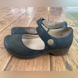 Dansko Beatrice - Black Burnished Nubuck Mary Jane